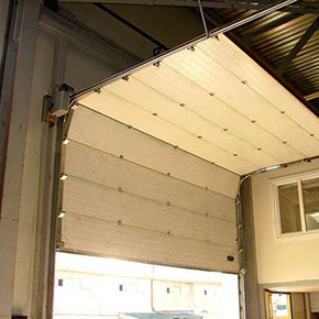 Секционные ворота